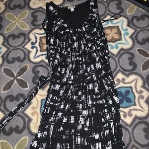 black and white fitted dress